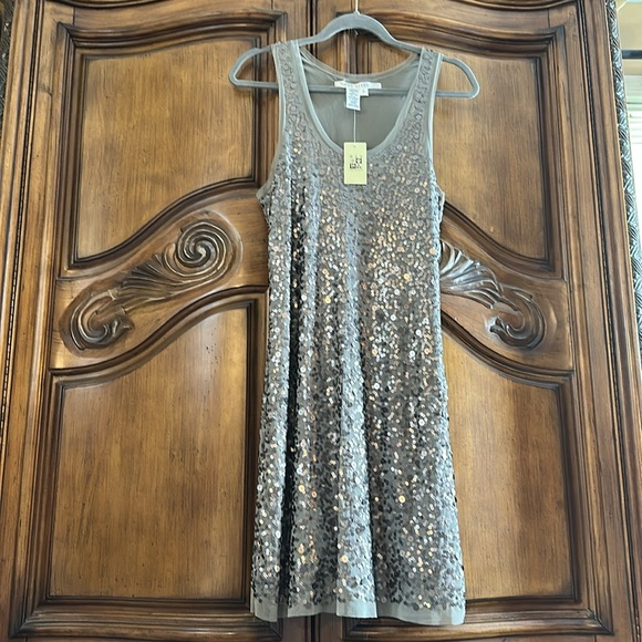 NEW Max Studio Sequin Tank Short Simple Elegance Dress Silver Large - Picture 1 of 8